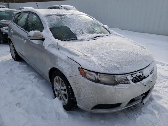 Автомобиль kia cerato vin knafu411bb5352498 год выпуска 2010 состояние плохое после аварии