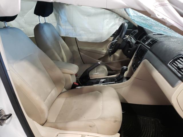 2017 VOLKSWAGEN PASSAT S 1VWAT7A3XHC006330