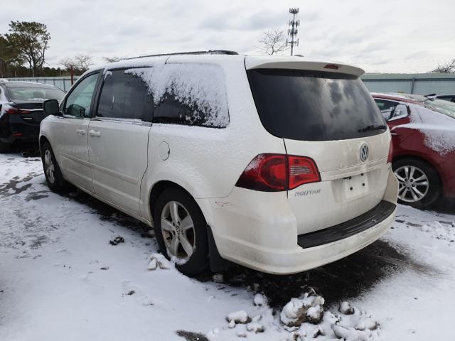 2011 VOLKSWAGEN ROUTAN SEL 2V4RW5DG8BR668508