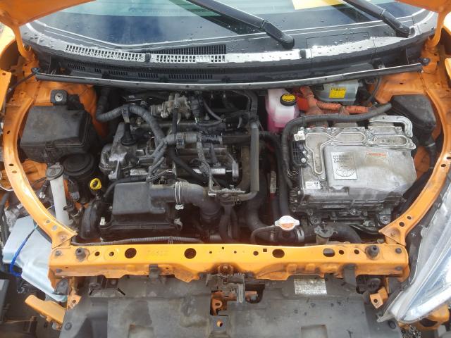 2016 TOYOTA PRIUS C JTDKDTB35G1131354