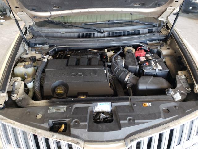 2011 LINCOLN MKT 2LMHJ5FR9BBJ51035