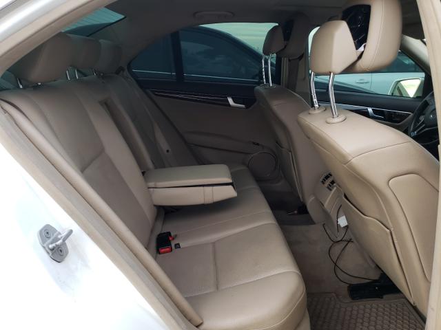 2014 MERCEDES-BENZ C250 WDDGF4HB7ER310553