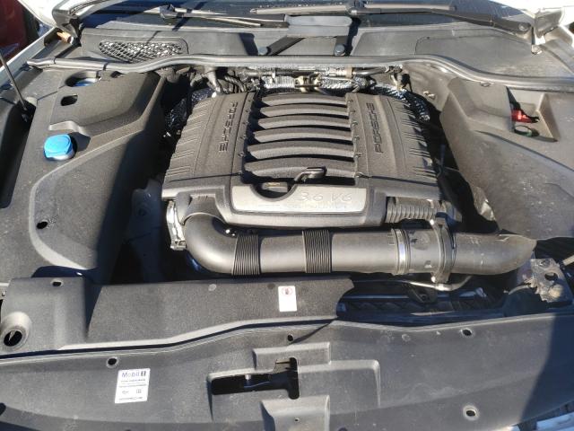 2017 PORSCHE CAYENNE WP1AA2A24HKA82682