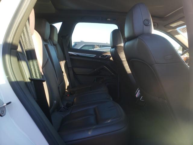 2017 PORSCHE CAYENNE WP1AA2A24HKA82682