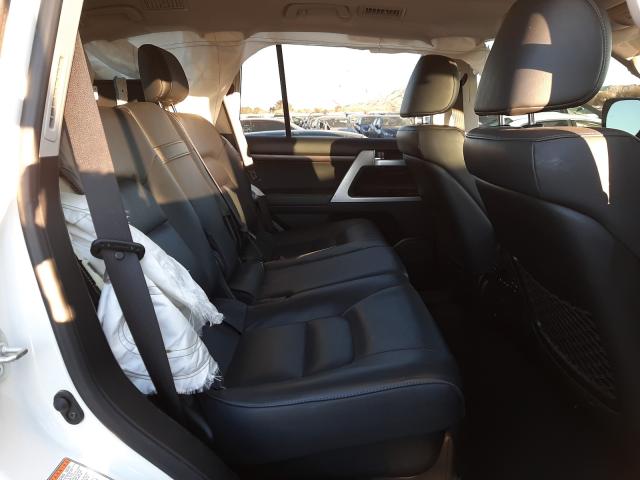 2018 TOYOTA LAND CRUIS JTMCY7AJXJ4063834