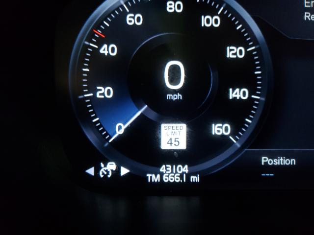 2019 VOLVO XC90 T5 MO YV4102PK7K1425751