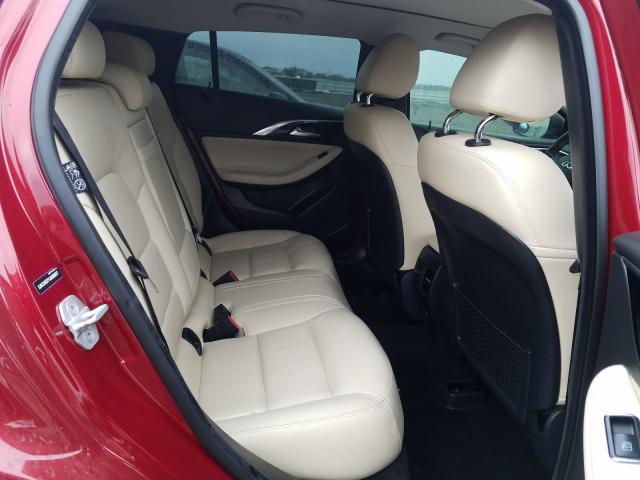 2018 INFINITI QX30 BASE SJKCH5CP1JA058977