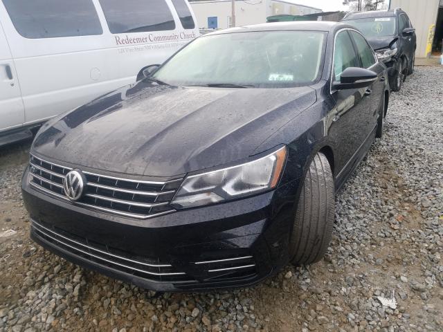 2017 VOLKSWAGEN PASSAT R-L 1VWDT7A31HC020355
