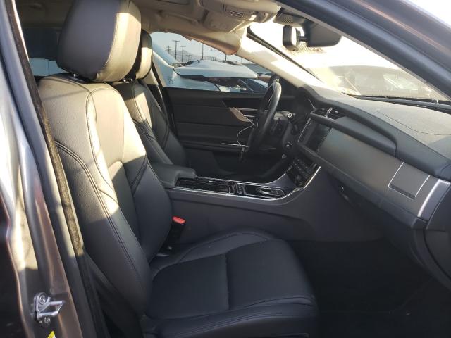 2017 JAGUAR XF PREMIUM SAJBD4BV2HCY32674