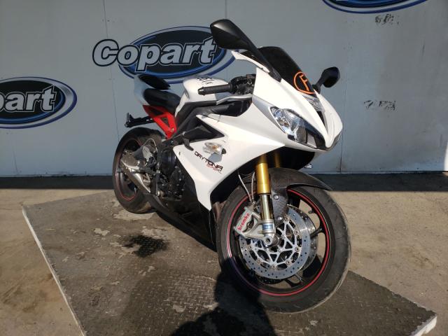 2013 TRIUMPH MOTORCYCLE DAYTONA 67 - SMTA02YK2DJ581198