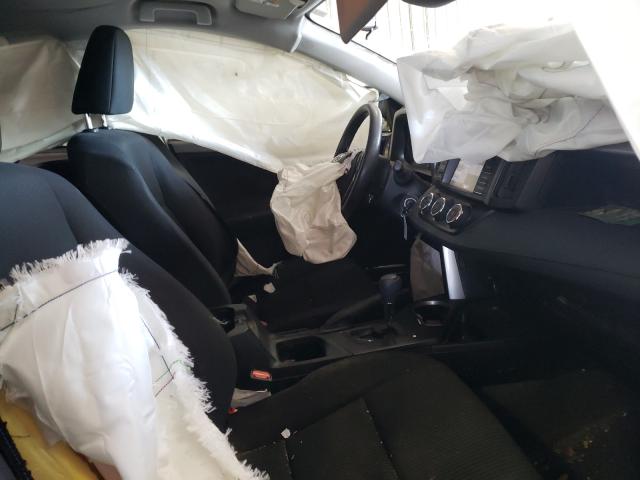 2018 TOYOTA RAV4 LE JTMBFREV2JJ224060
