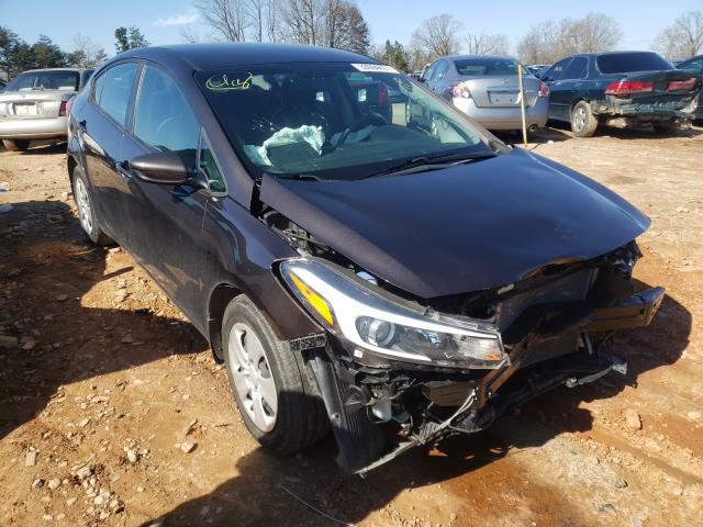 3KPFK4A72JE192294 KIA FORTE Photo 1