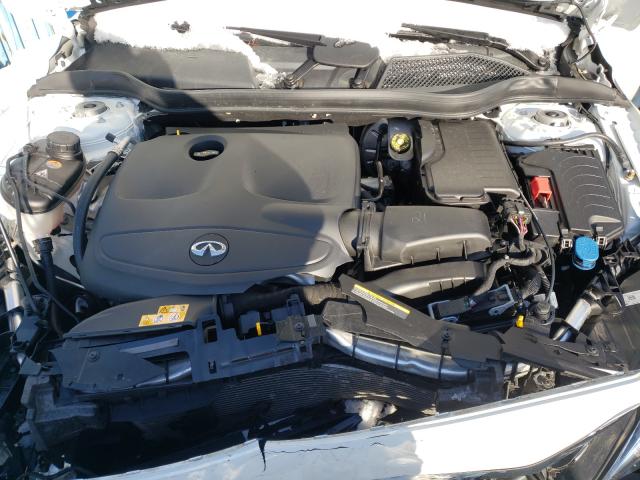 2019 INFINITI QX30 LUXE SJKCH5CR5KA010823