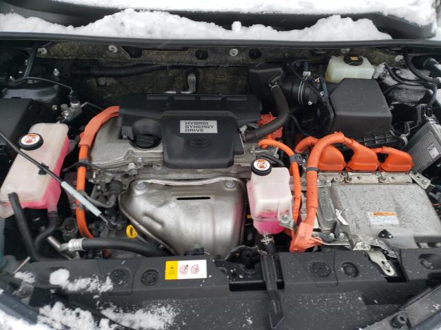 2017 TOYOTA RAV4 HV LE JTMRJREVXHD142616
