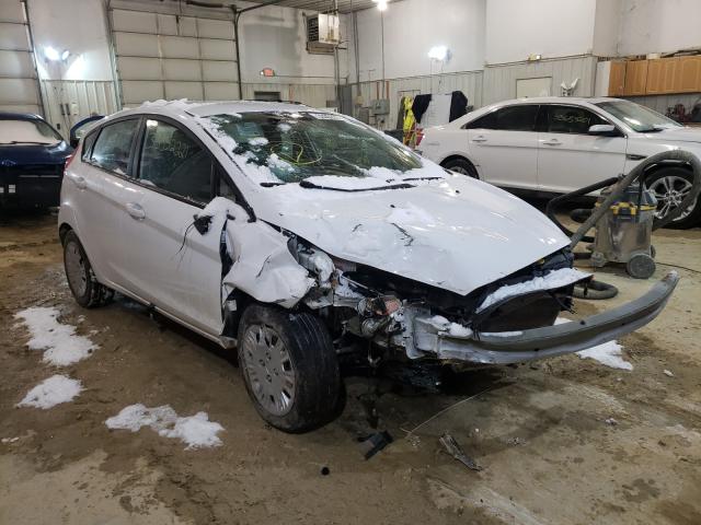 VIN 3FADP4TJ2GM143893 2016 FORD FIESTA no.1