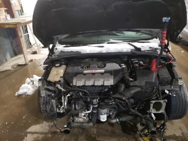 2016 FORD FOCUS ST 1FADP3L92GL266823