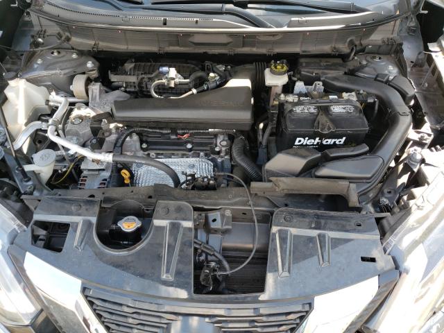 2017 NISSAN ROGUE S KNMAT2MT5HP550471