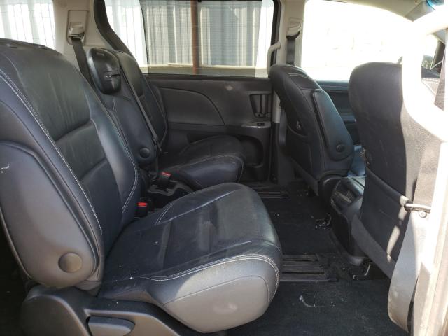 2016 TOYOTA SIENNA SE 5TDXK3DCXGS746929