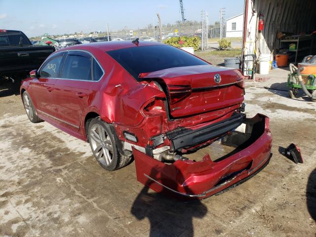 2017 VOLKSWAGEN PASSAT R-L 1VWDT7A30HC066324
