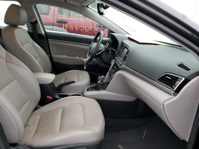 2017 HYUNDAI ELANTRA 5NPD84LF1HH021102