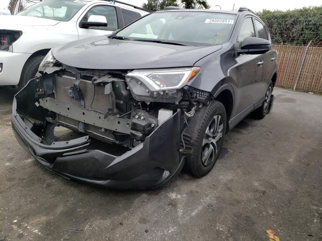 2018 TOYOTA RAV4 LE - JTMZFREV6JJ739786