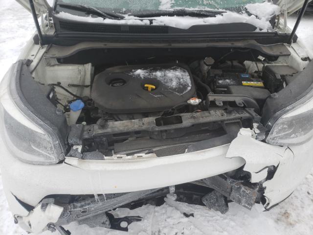 2016 KIA SOUL + KNDJP3A55G7292063
