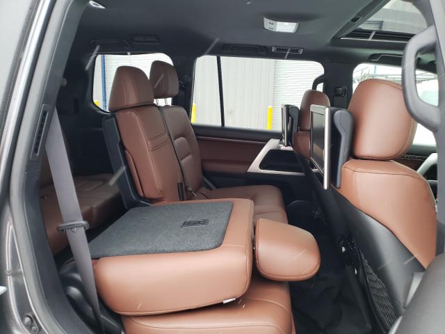 2017 TOYOTA LAND CRUIS JTMCY7AJ0H4051413