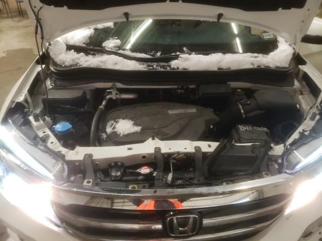 2018 HONDA PILOT ELIT 5FNYF6H03JB002143