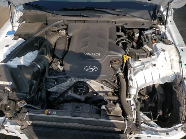 2015 HYUNDAI GENESIS 3. - KMHGN4JE2FU086216