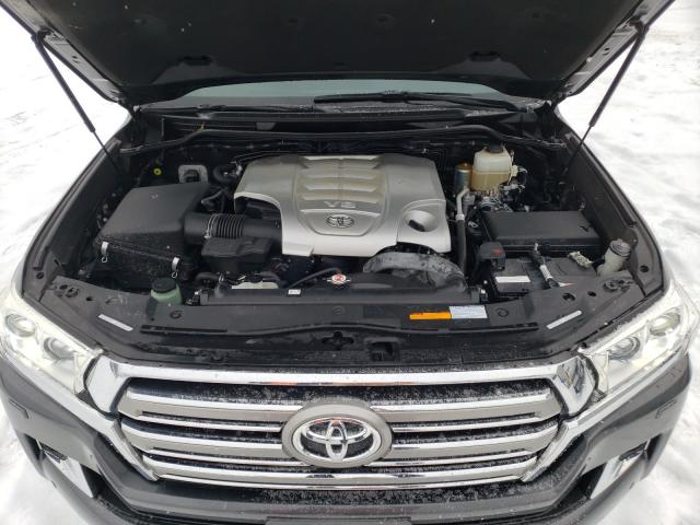 2017 TOYOTA LAND CRUIS JTMCY7AJ0H4051413