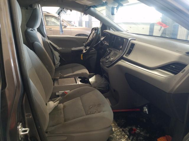 2017 TOYOTA SIENNA LE 5TDKZ3DC6HS774105