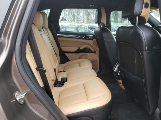 2016 PORSCHE CAYENNE WP1AA2A20GLA03887