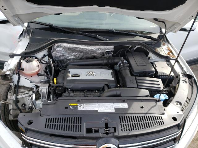 2017 VOLKSWAGEN TIGUAN WOL WVGRV7AX5HK003775