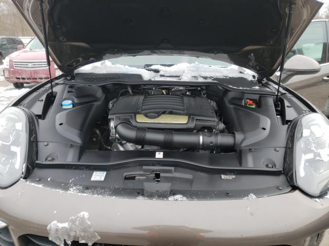 2016 PORSCHE CAYENNE WP1AA2A20GLA03887