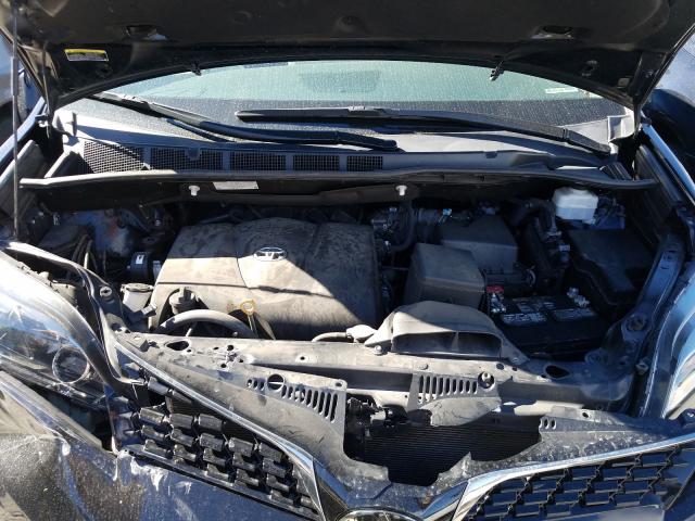 2019 TOYOTA SIENNA SE 5TDXZ3DC7KS012513