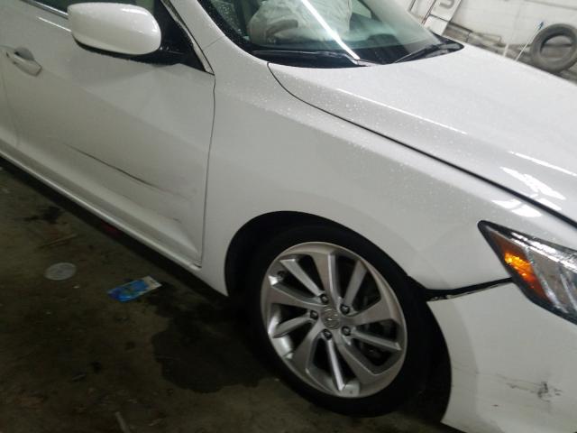 2017 ACURA ILX BASE W 19UDE2F37HA008538