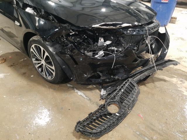 2018 BUICK REGAL ESSE W04GP6SX3J1073876