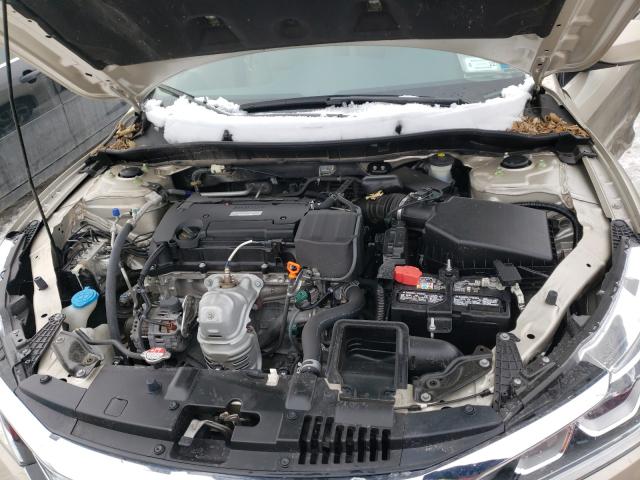 2017 HONDA ACCORD LX 1HGCR2F30HA198411