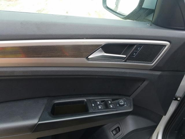 2019 VOLKSWAGEN ATLAS SE 1V2WR2CA7KC558623