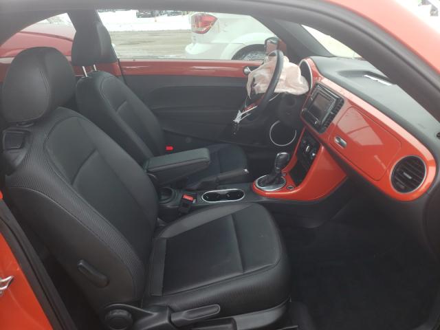 2017 VOLKSWAGEN BEETLE SE 3VWJ17AT1HM628237