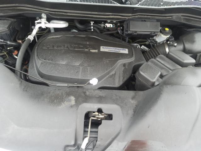 2018 HONDA PILOT TOUR 5FNYF6H92JB025105