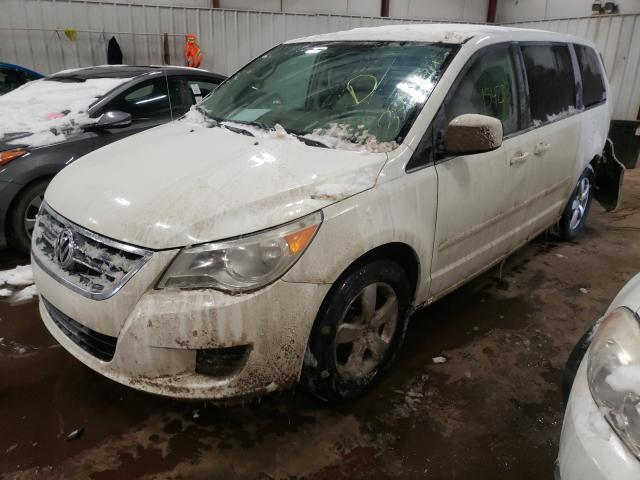 2010 VOLKSWAGEN ROUTAN 2V4RW3D11AR245901