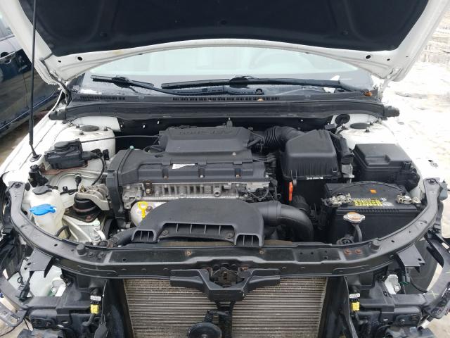2011 HYUNDAI ELANTRA TO KMHDC8AE0BU113696