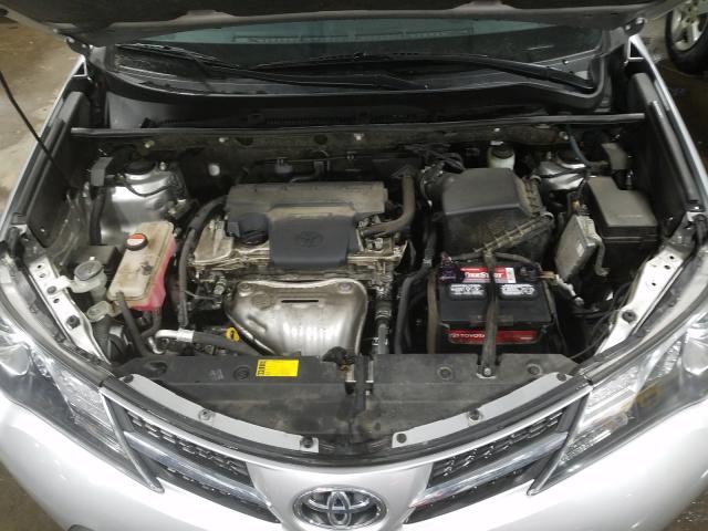 2014 TOYOTA RAV4 XLE JTMRFREV1ED069228