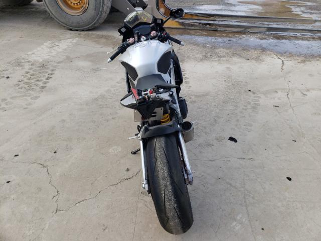 2019 APRILIA RSV4 ZD4KEU003KS001852