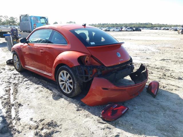 2017 VOLKSWAGEN BEETLE SE 3VWJ17ATXHM628558