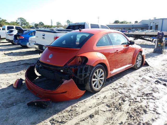 2017 VOLKSWAGEN BEETLE SE 3VWJ17ATXHM628558