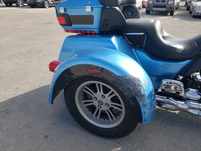 2011 HARLEY-DAVIDSON FLHTCUTG 1HD1MAM11BB855863