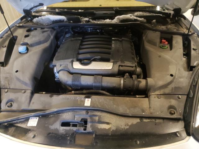 2017 PORSCHE CAYENNE WP1AA2A20HKA84395