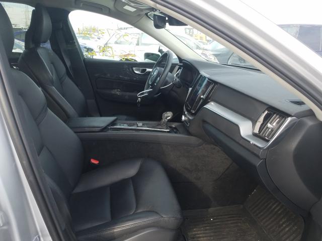 2018 VOLVO XC60 T5 LYV102RK8JB086764